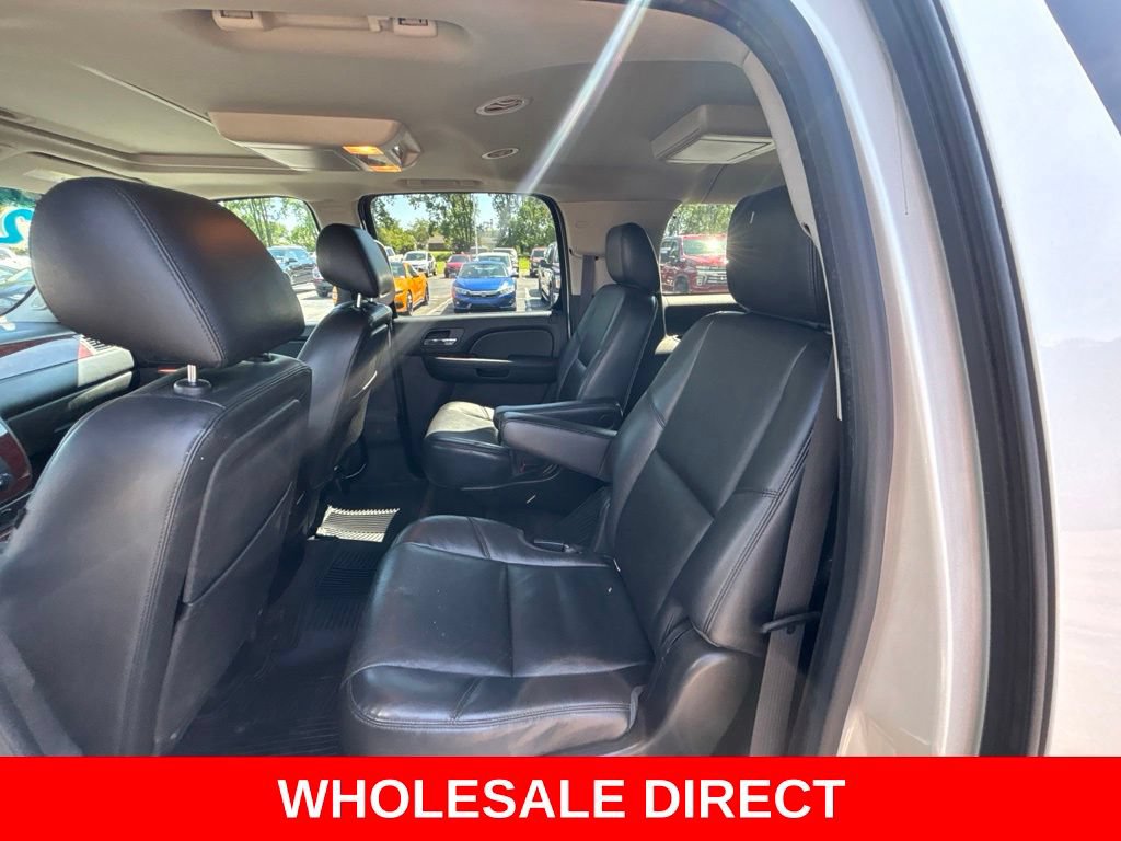 Used 2012 Chevrolet Suburban LTZ AWD/4WD image 27