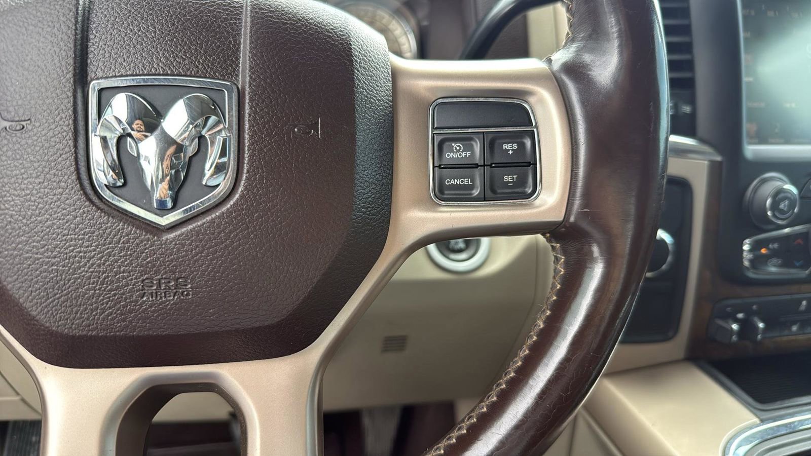 Used 2016 RAM 2500 Longhorn w/ Convenience Group AWD/4WD image 13