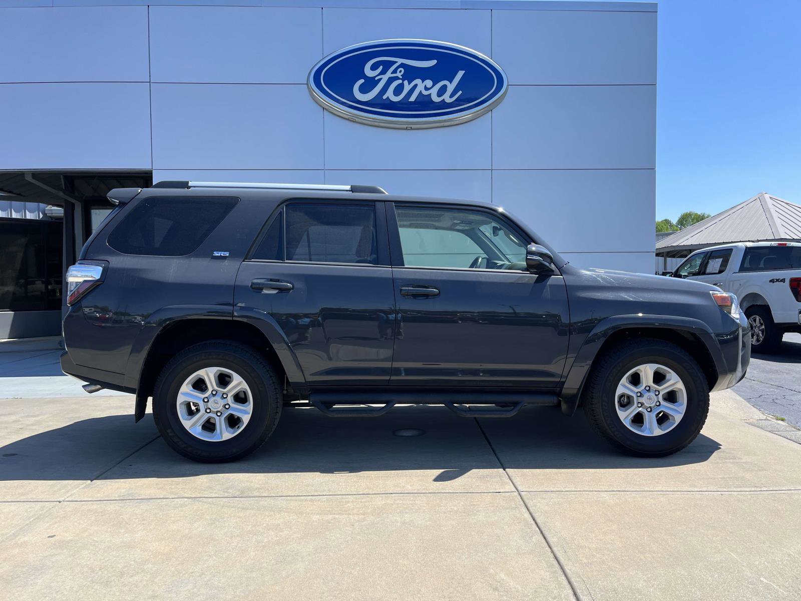 Used 2024 Toyota 4Runner SR5 Premium w/ Moonroof Package image 3