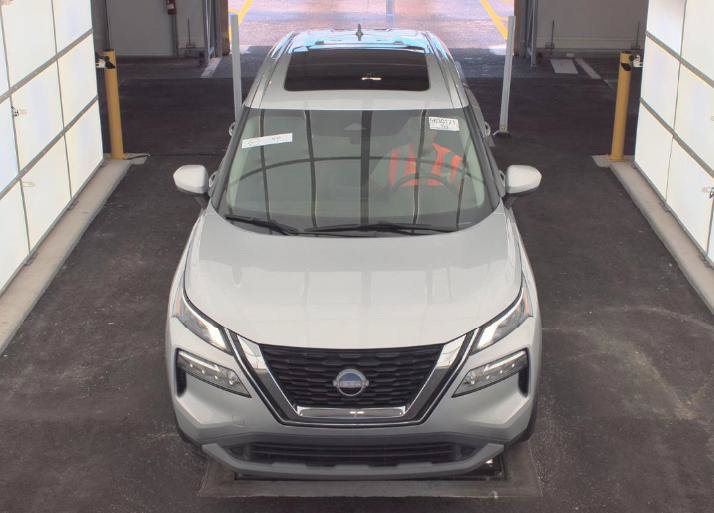 Used 2023 Nissan Rogue SV w/ SV Premium B Package FWD image 2