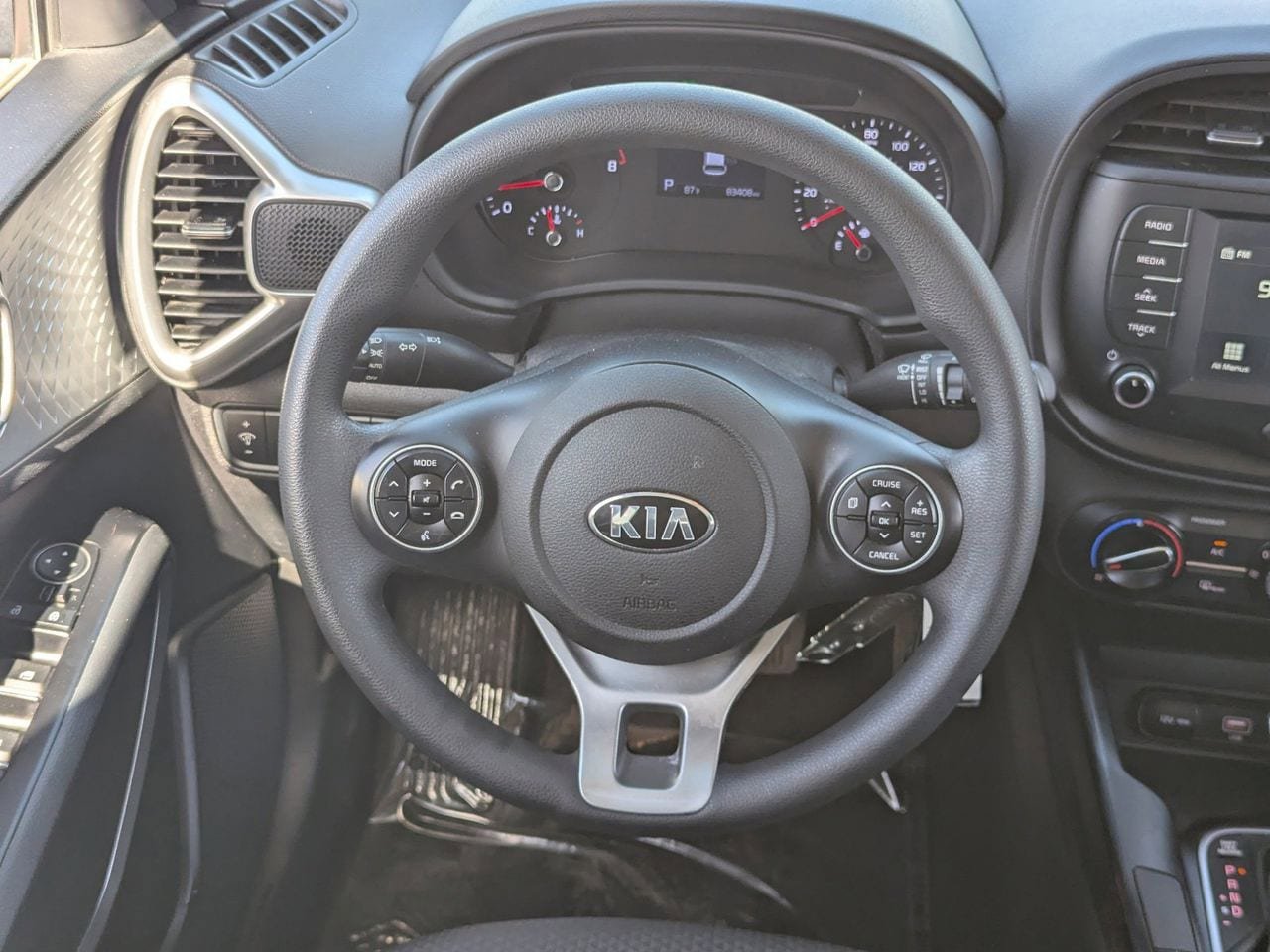 Used 2020 Kia Soul LX FWD image 16