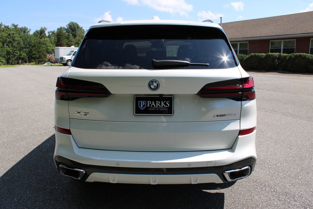 New 2026 BMW X5 xDrive50e w/ M Sport Package image 7