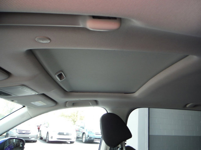 Used 2024 Honda CR-V EX image 10