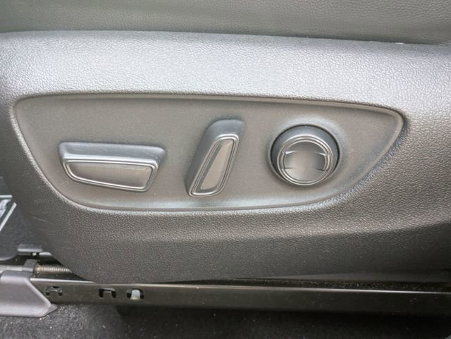 Used 2022 Toyota Highlander XLE image 17