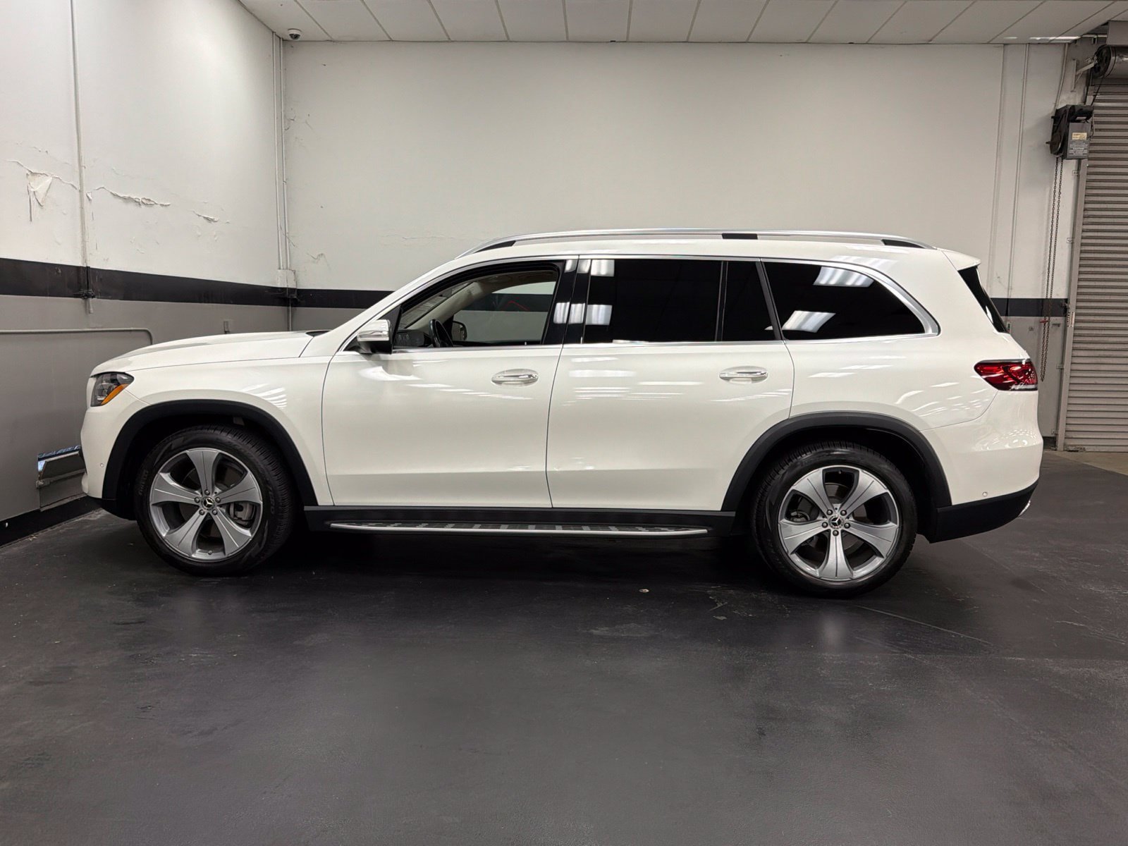 Used 2021 Mercedes-Benz GLS 450 4MATIC image 8