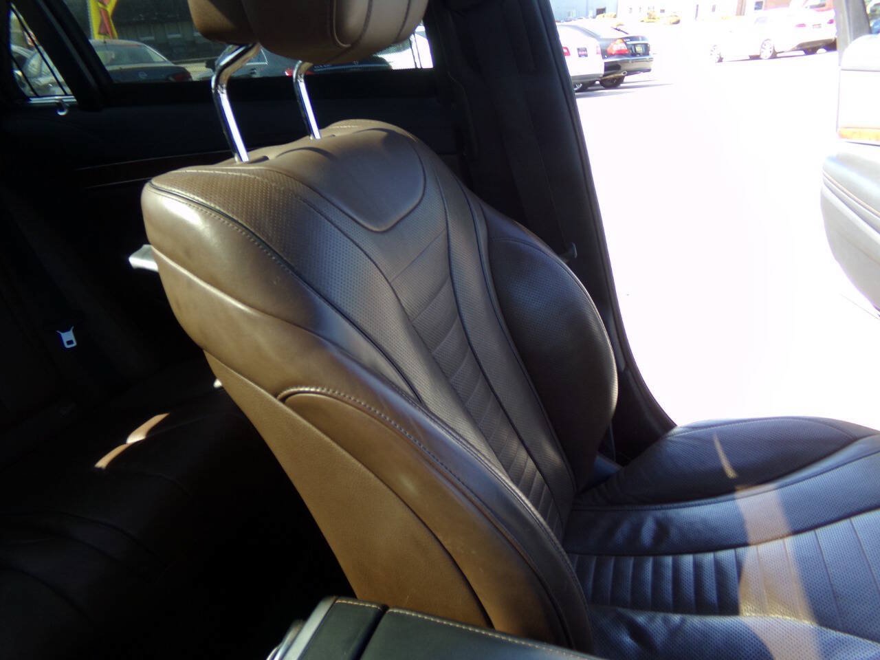 Used 2016 Mercedes-Benz S 550 4MATIC Sedan image 43