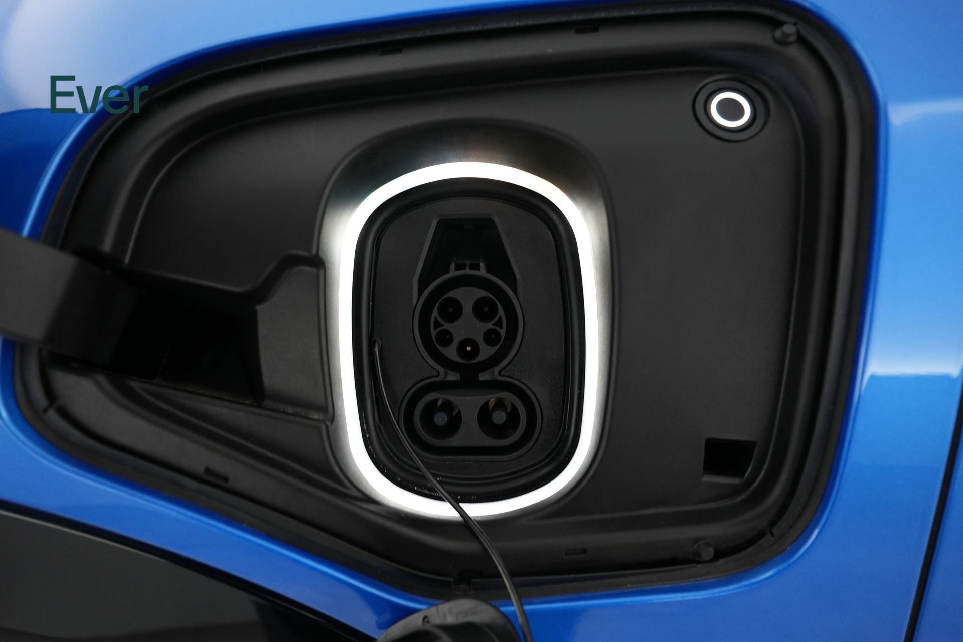 Used 2025 Cadillac Optiq Luxury 1 image 10