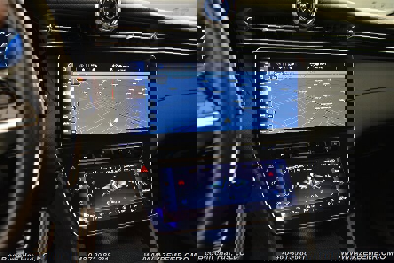 Used 2023 Maserati Grecale Modena AWD/4WD image 32