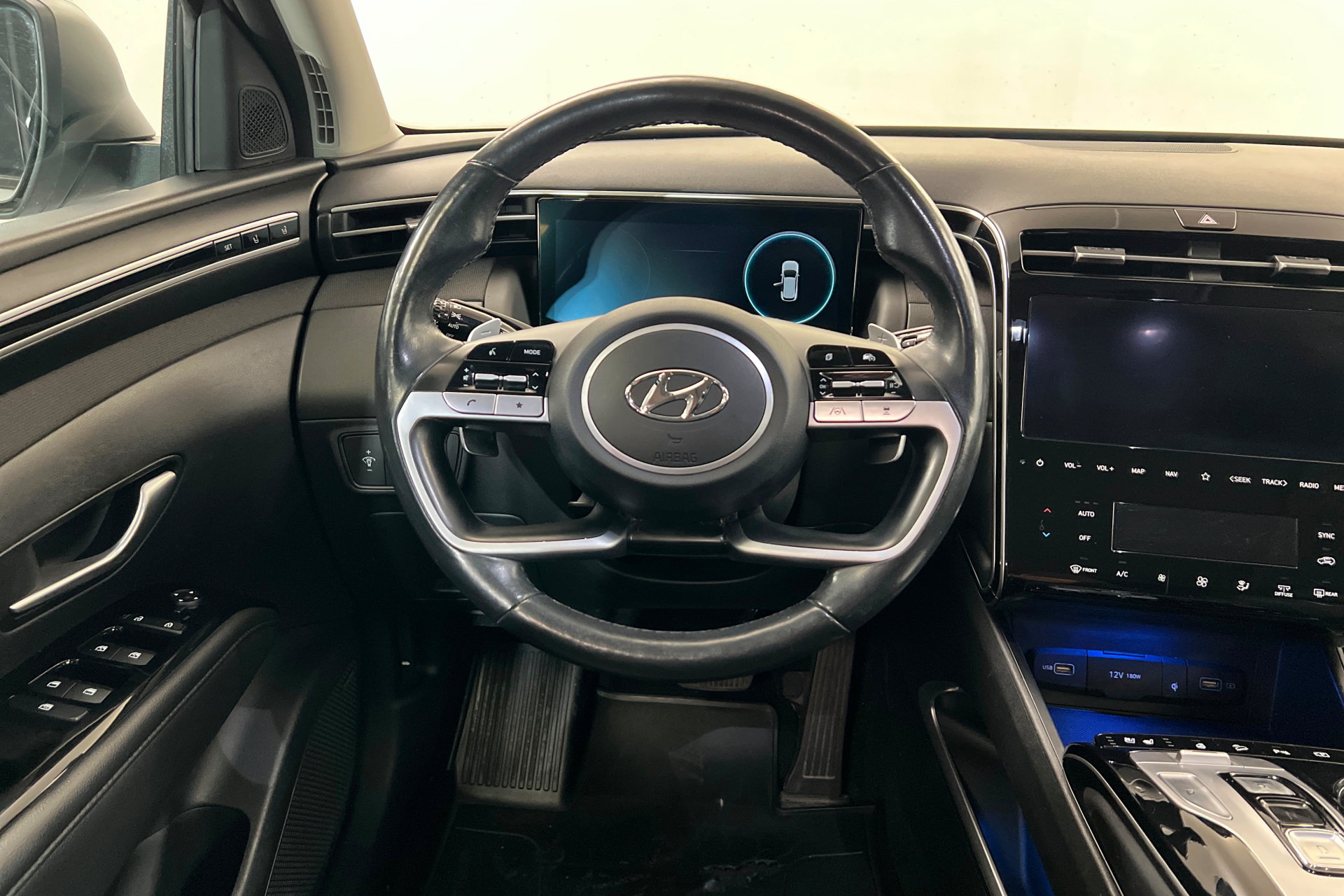 Used 2023 Hyundai Tucson Limited AWD/4WD image 13