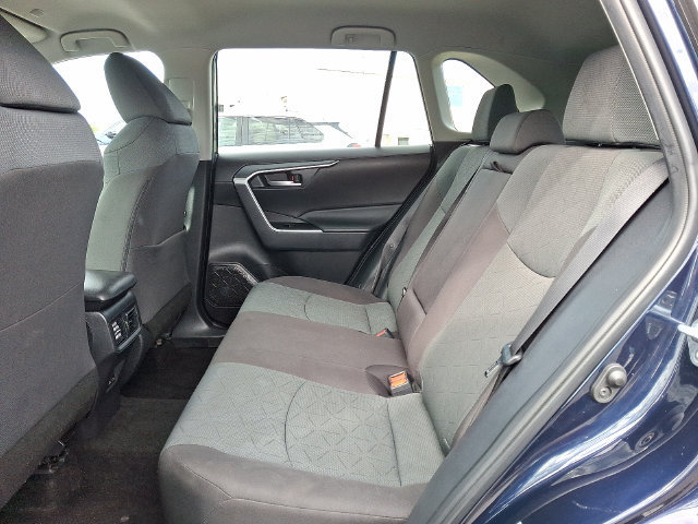 Used 2025 Toyota RAV4 XLE AWD/4WD image 10