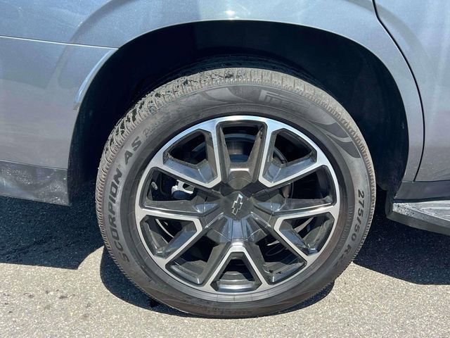 Used 2022 Chevrolet Tahoe RST w/ Luxury Package AWD/4WD image 15