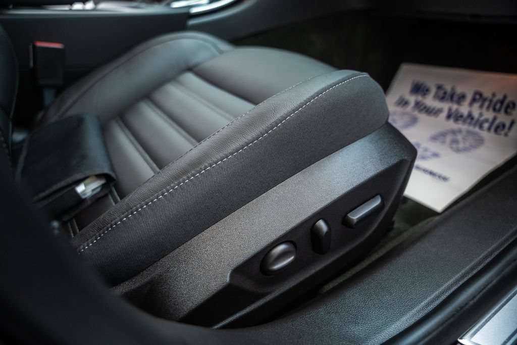 Used 2017 Buick Regal GS FWD image 33