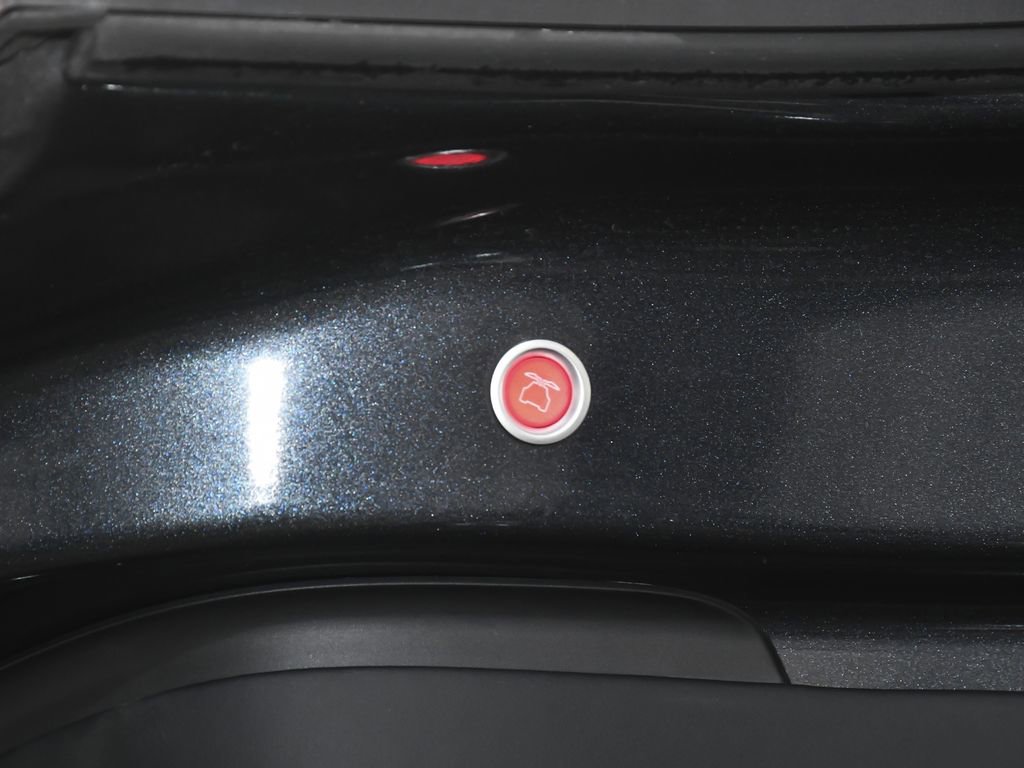 Used 2024 Tesla Model X image 15