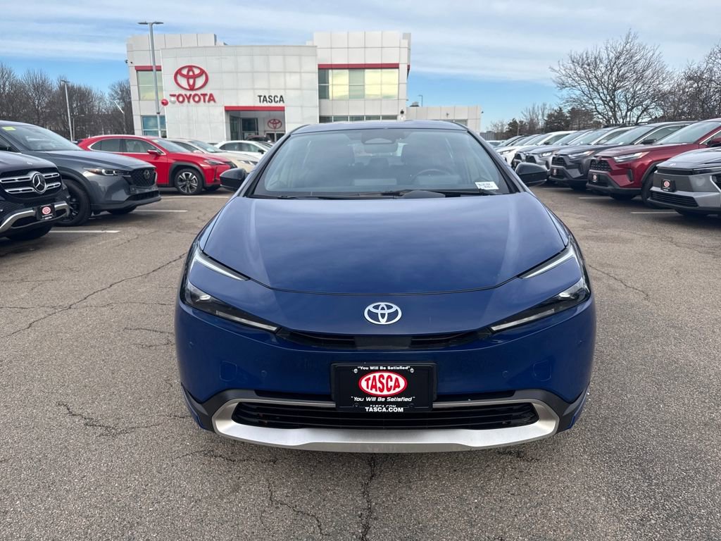 Used 2024 Toyota Prius Prime SE video 2