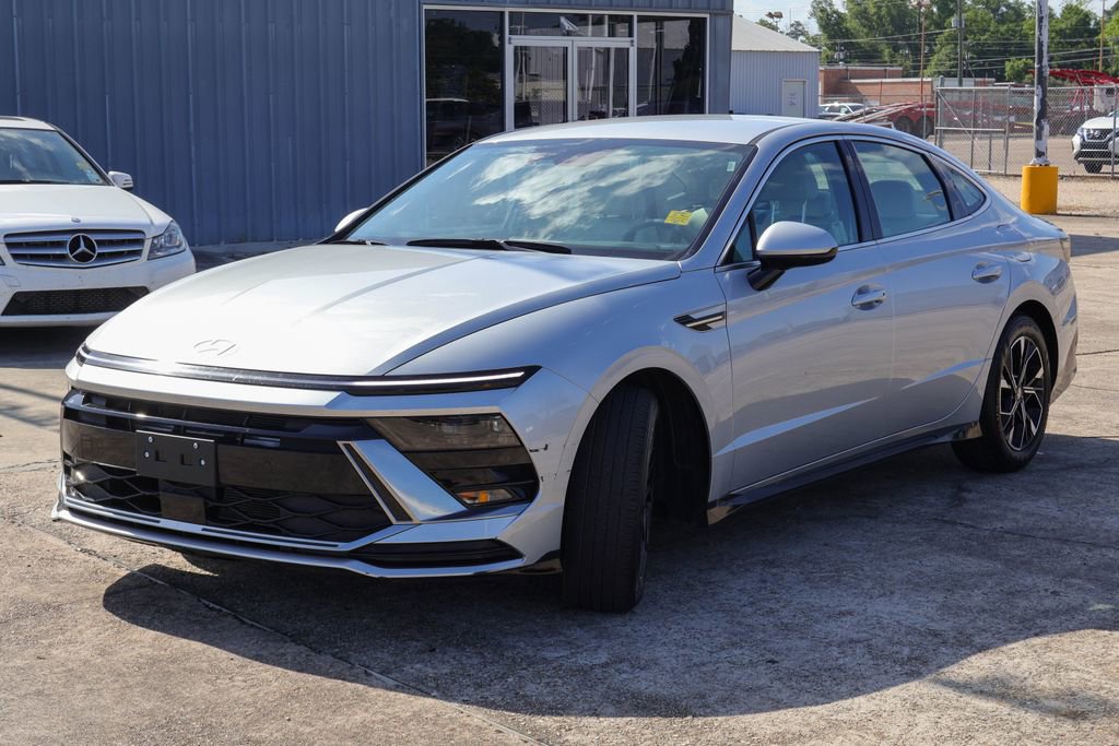Used 2025 Hyundai Sonata SEL FWD image 24