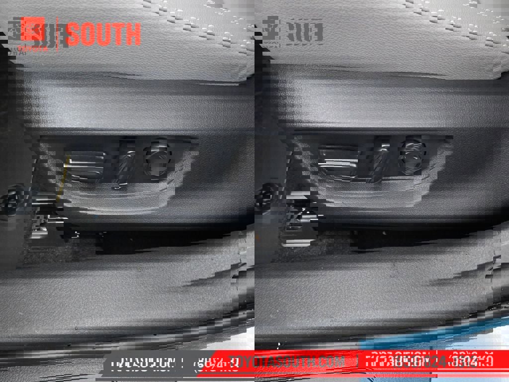 New 2026 Toyota Camry SE w/ Convenience Package image 24