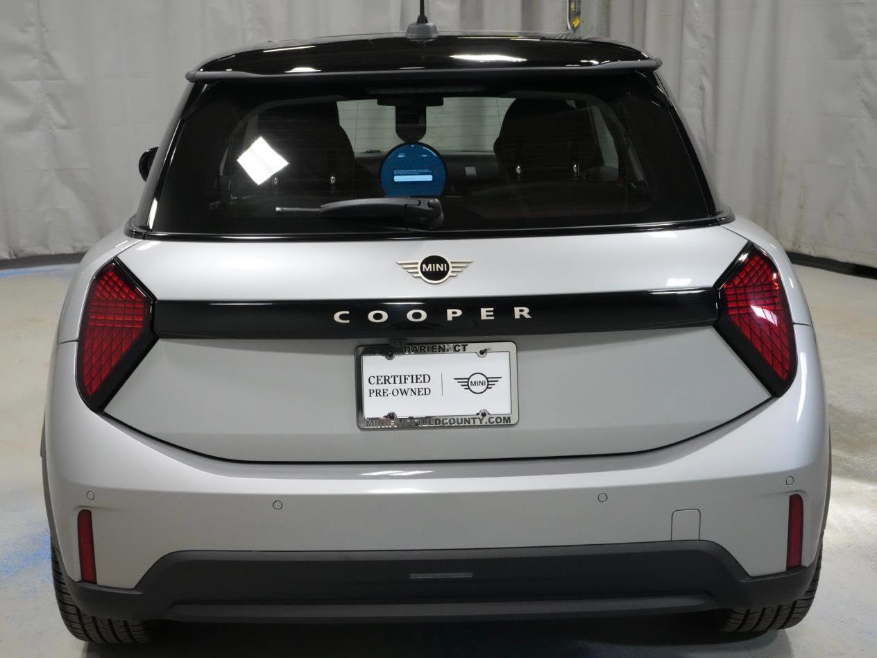 Certified 2025 MINI Cooper 2-Door Hardtop image 15