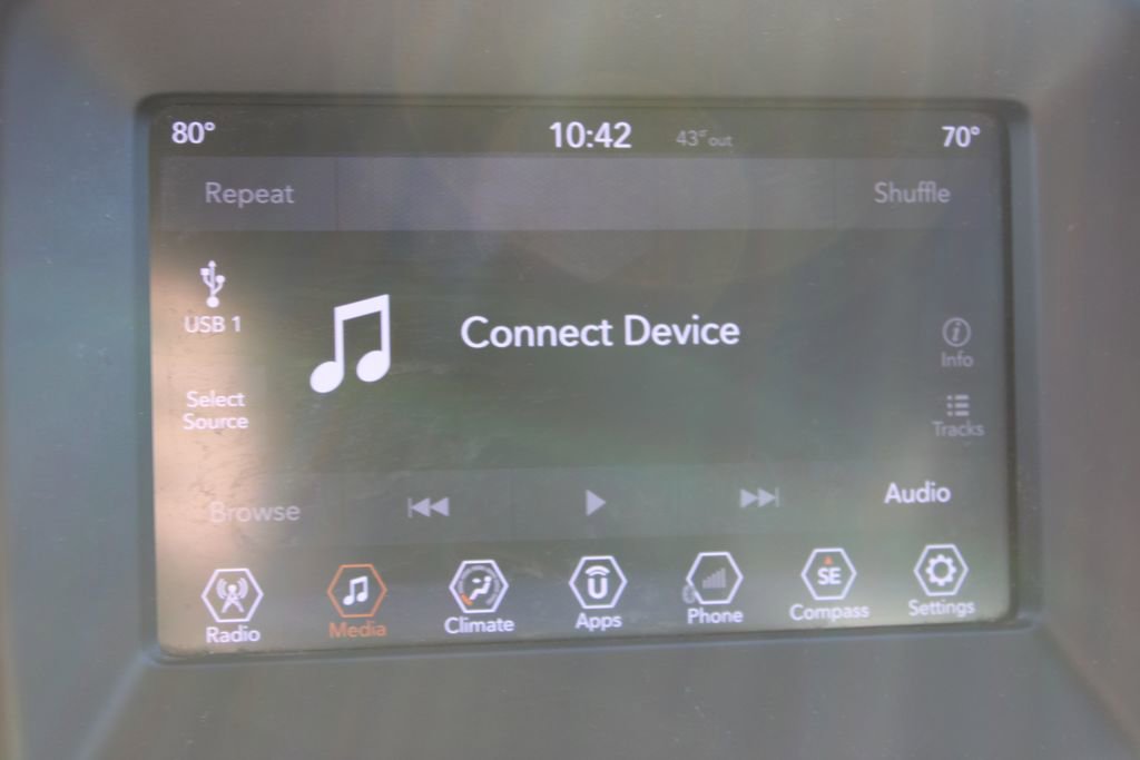 Used 2018 Jeep Compass Latitude w/ Popular Equipment Group image 27