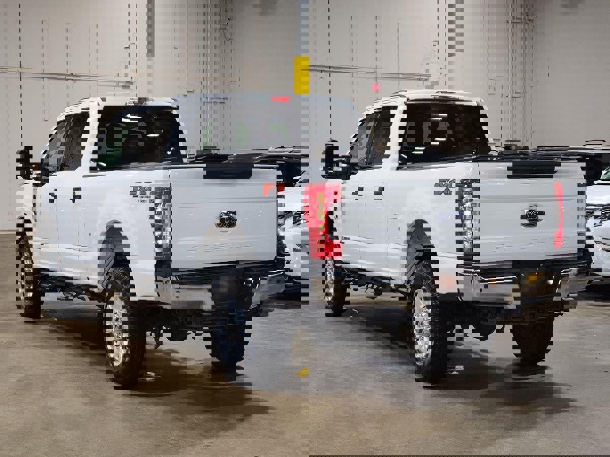 Used 2018 Ford F250 XLT w/ XLT Value Package image 11