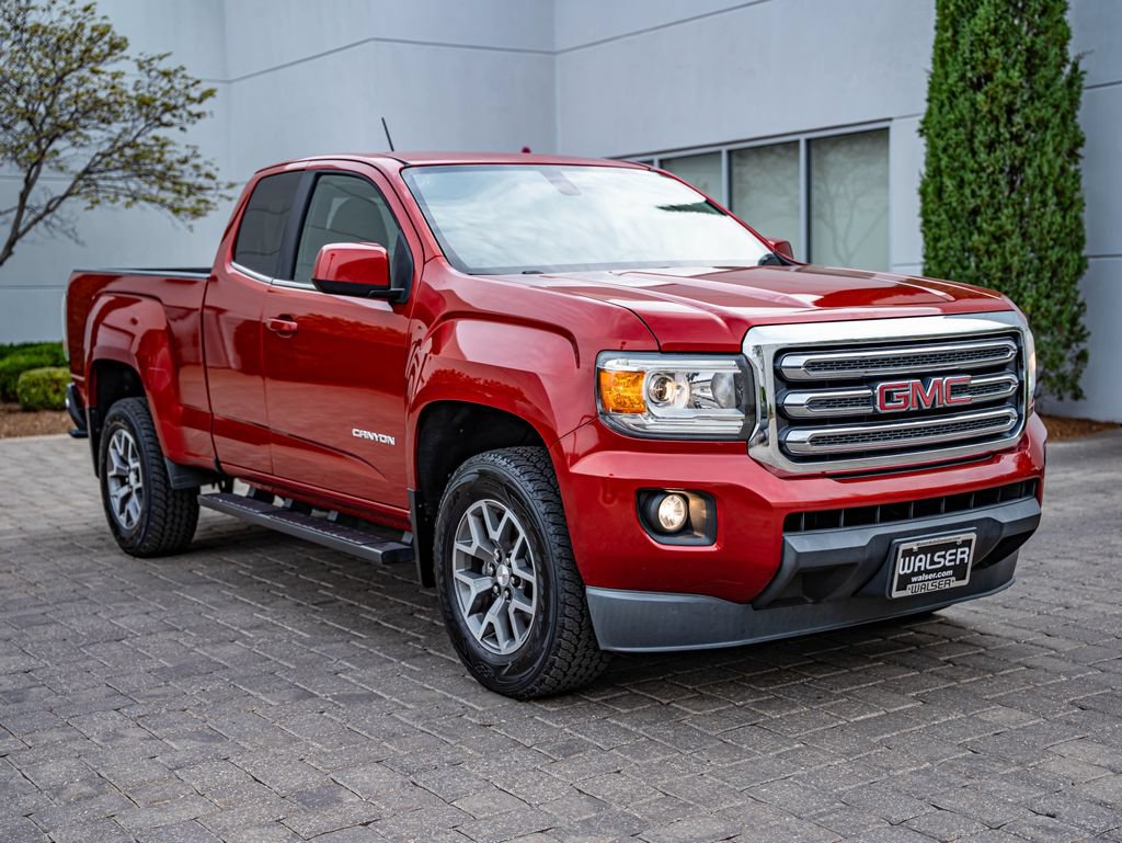 Used 2015 GMC Canyon SLE RWD image 3