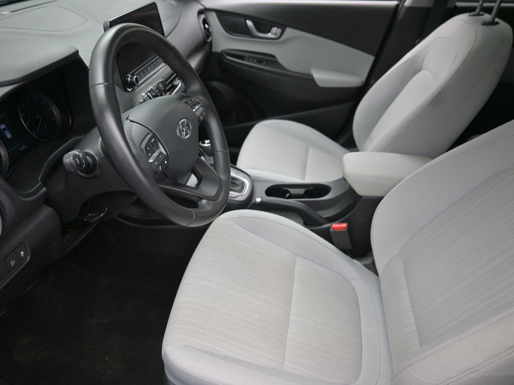 Used 2023 Hyundai Kona SEL w/ Convenience Package image 15