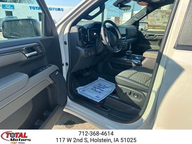New 2026 Chevrolet Silverado 1500 ZR2 w/ Dark Appearance Package AWD/4WD image 13