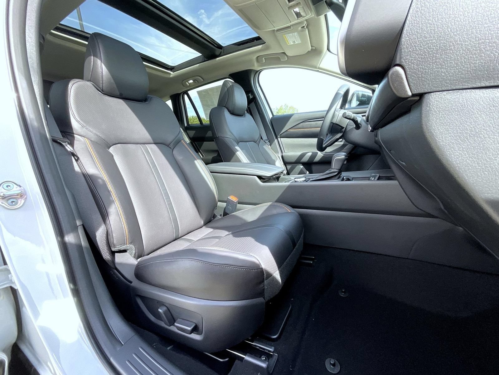 New 2026 MAZDA CX-50 AWD 2.5 Hybrid w/ Weather Package image 16