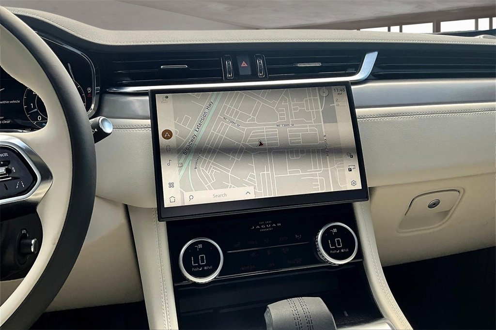 New 2026 Jaguar F-PACE R-Dynamic S image 7