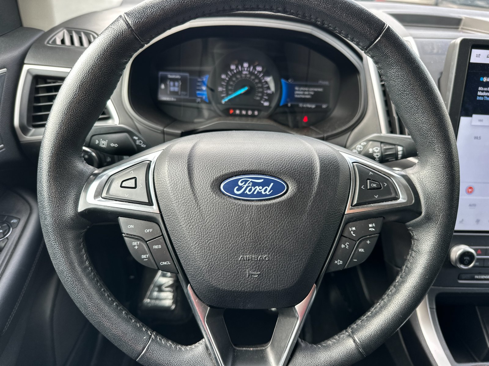 Used 2024 Ford Edge SEL AWD/4WD image 22