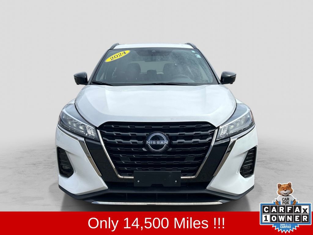 Used 2024 Nissan Kicks SR image 2