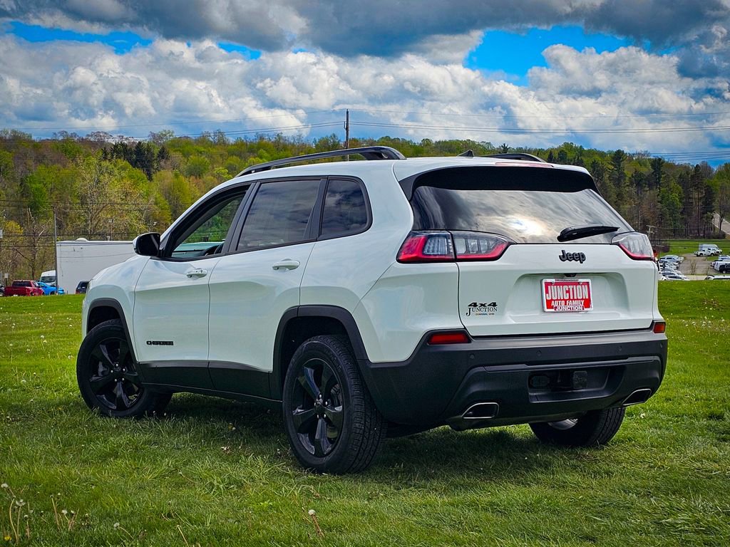 Used 2020 Jeep Cherokee Latitude Plus w/ Cold Weather Group AWD/4WD image 5