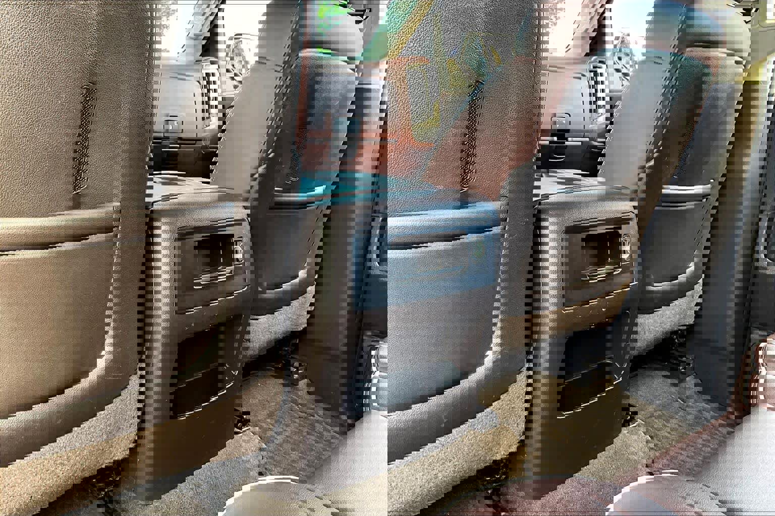 Used 2014 Chevrolet Silverado 1500 High Country w/ High Country Premium Package image 34