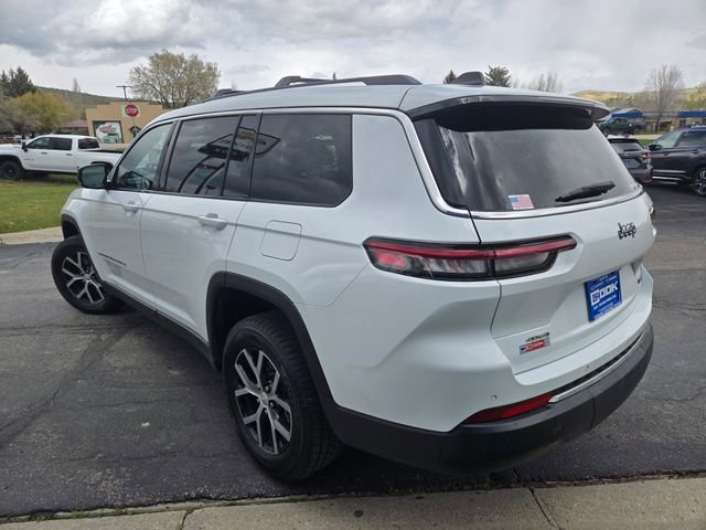 Used 2023 Jeep Grand Cherokee L Limited AWD/4WD image 5
