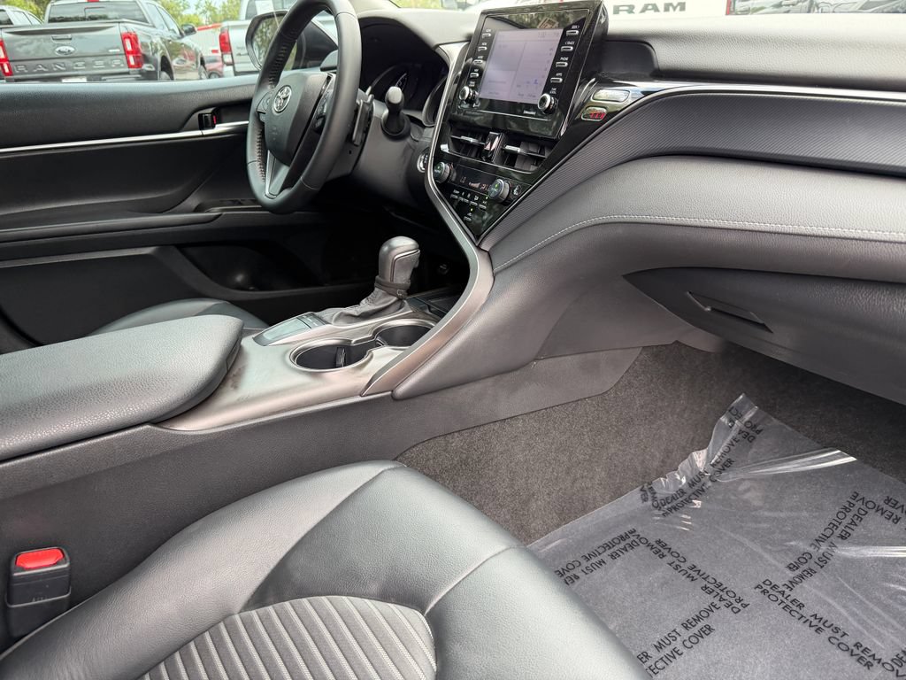Used 2023 Toyota Camry SE w/ Convenience Package FWD image 10