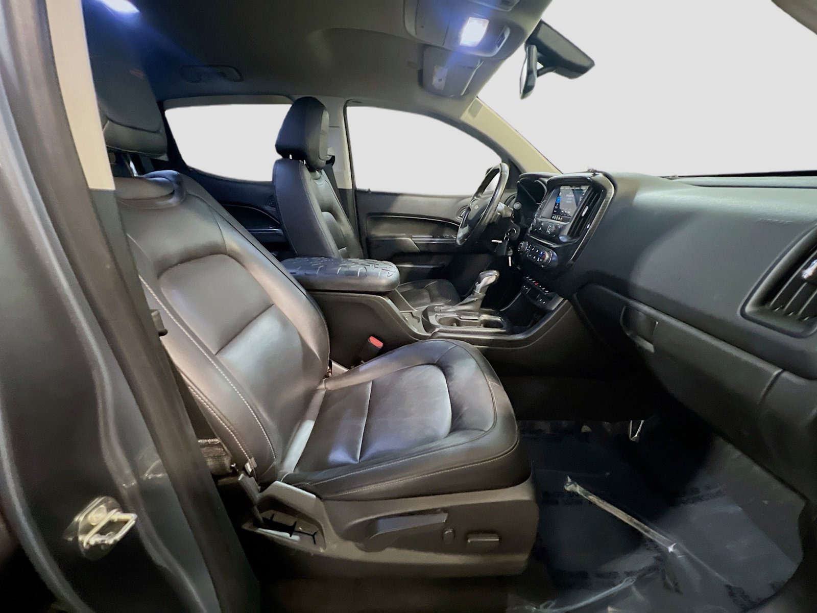 Used 2019 Chevrolet Colorado ZR2 image 18