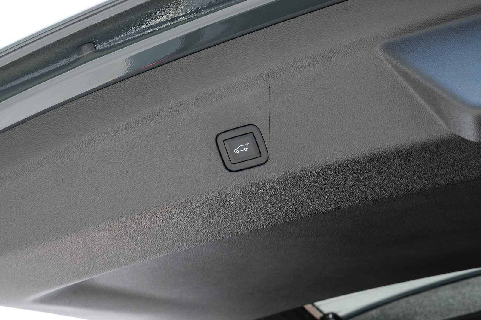 Used 2026 GMC Yukon AT4 Ultimate w/ LPO, Floor Liner Package AWD/4WD image 61