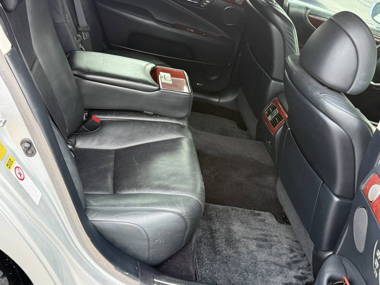 Used 2007 Lexus LS 460 L RWD image 17