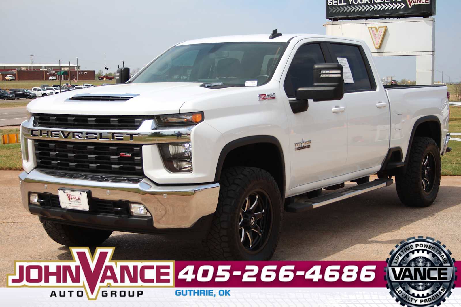 Used 2021 Chevrolet Silverado 2500 LT w/ Texas Edition AWD/4WD image 4