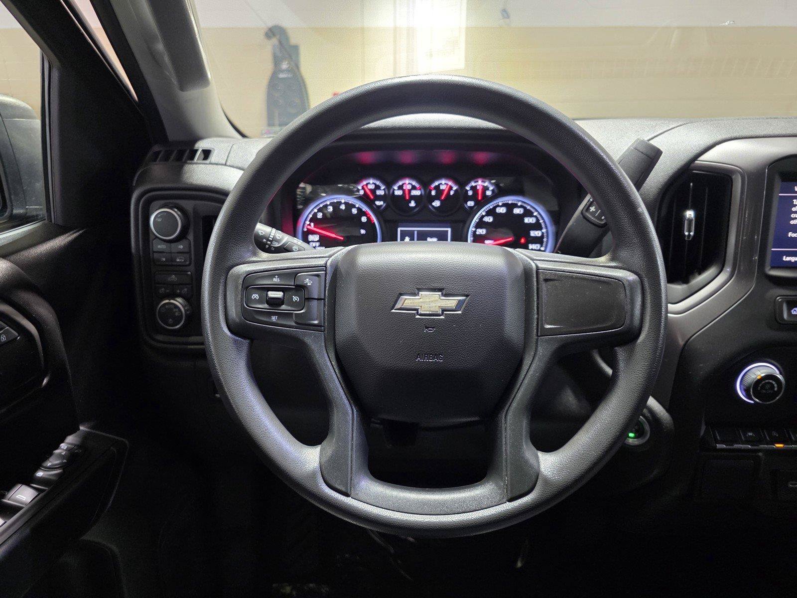 Used 2023 Chevrolet Silverado 1500 Custom AWD/4WD image 30