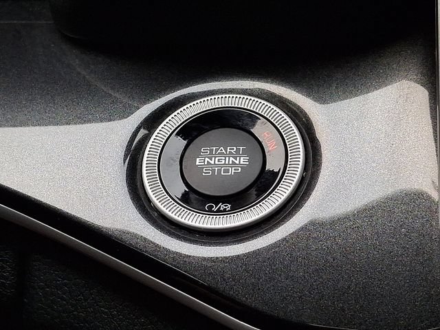Used 2023 Jeep Grand Cherokee L Laredo AWD/4WD image 26