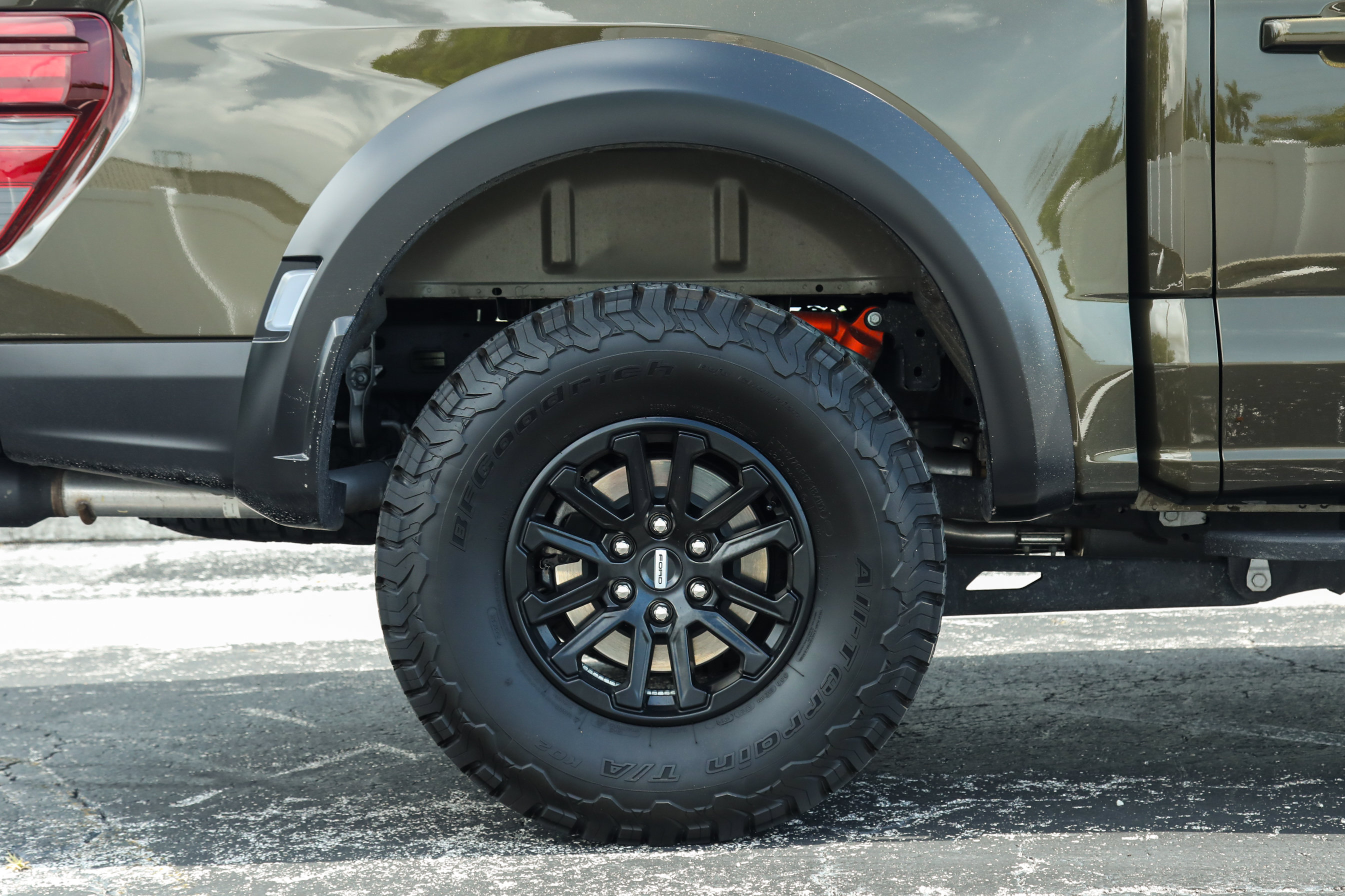 Used 2025 Ford F150 Raptor AWD/4WD image 43