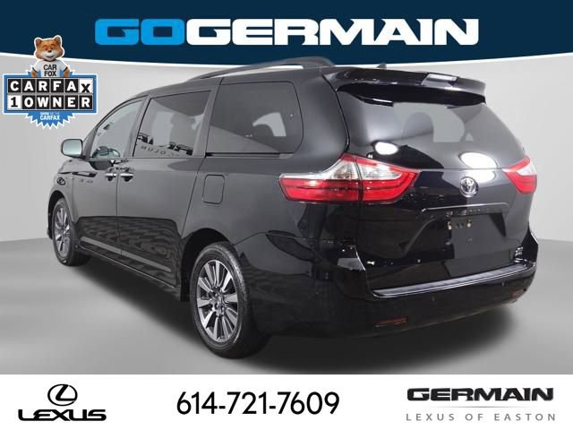 Used 2018 Toyota Sienna XLE w/ XLE Navigation Package image 11