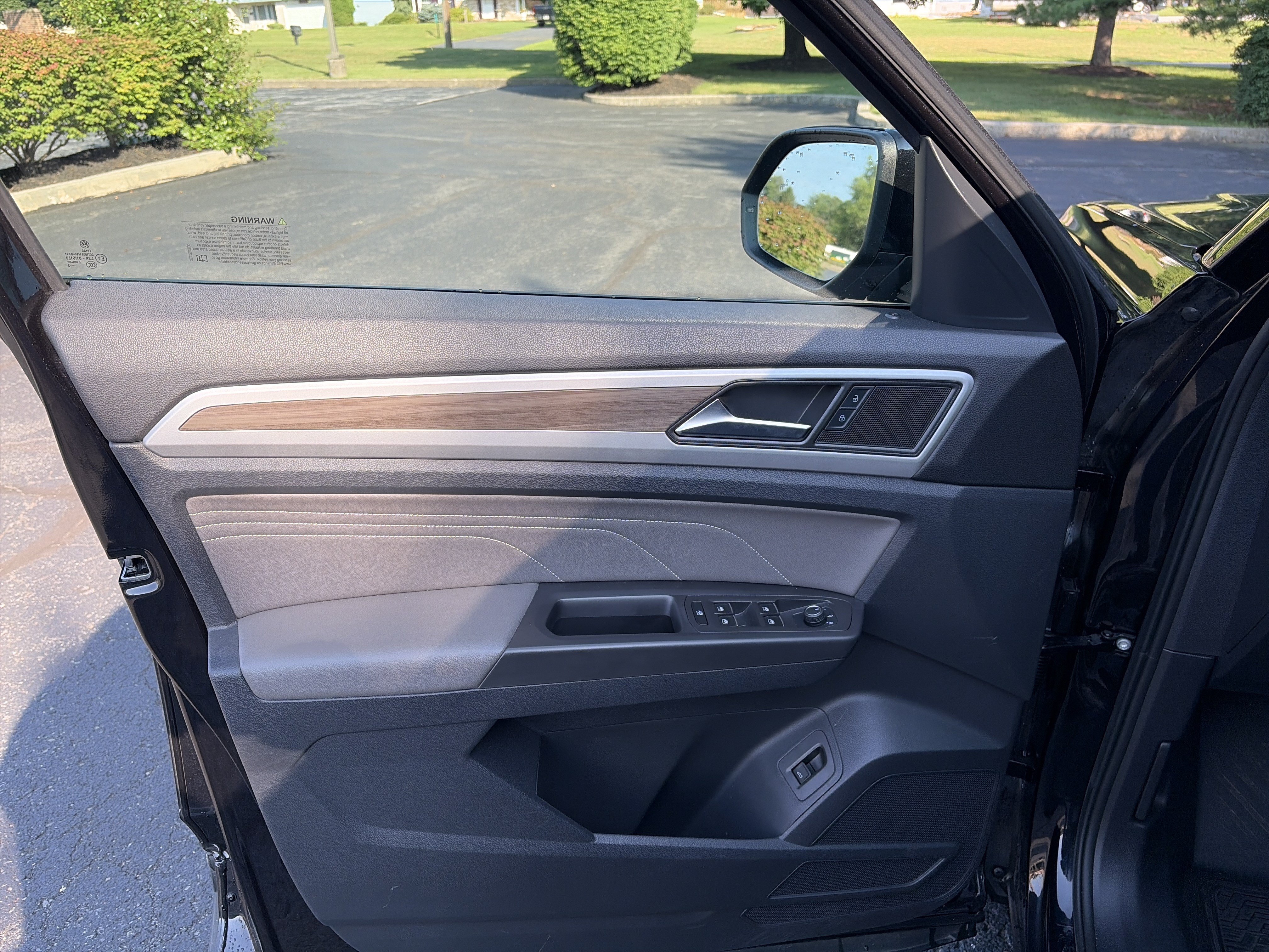 Used 2022 Volkswagen Atlas SEL AWD/4WD image 14