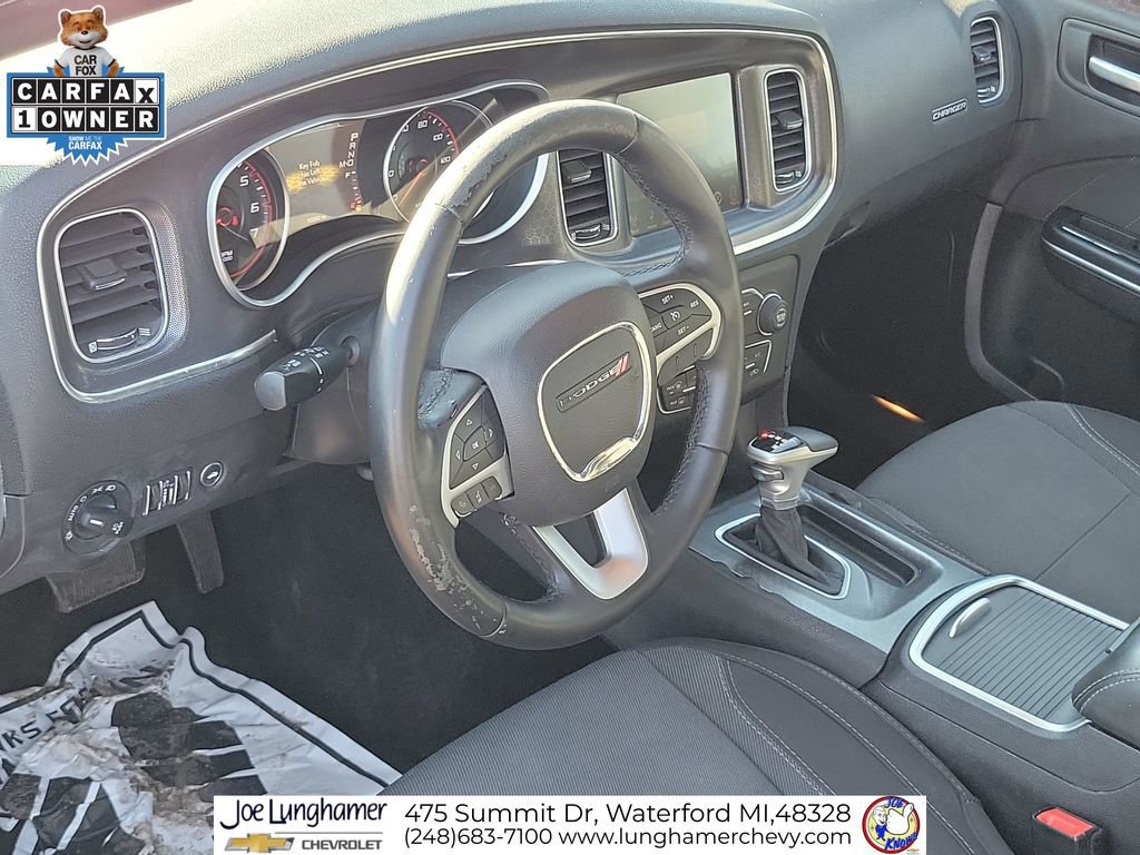 Used 2015 Dodge Charger SXT image 11