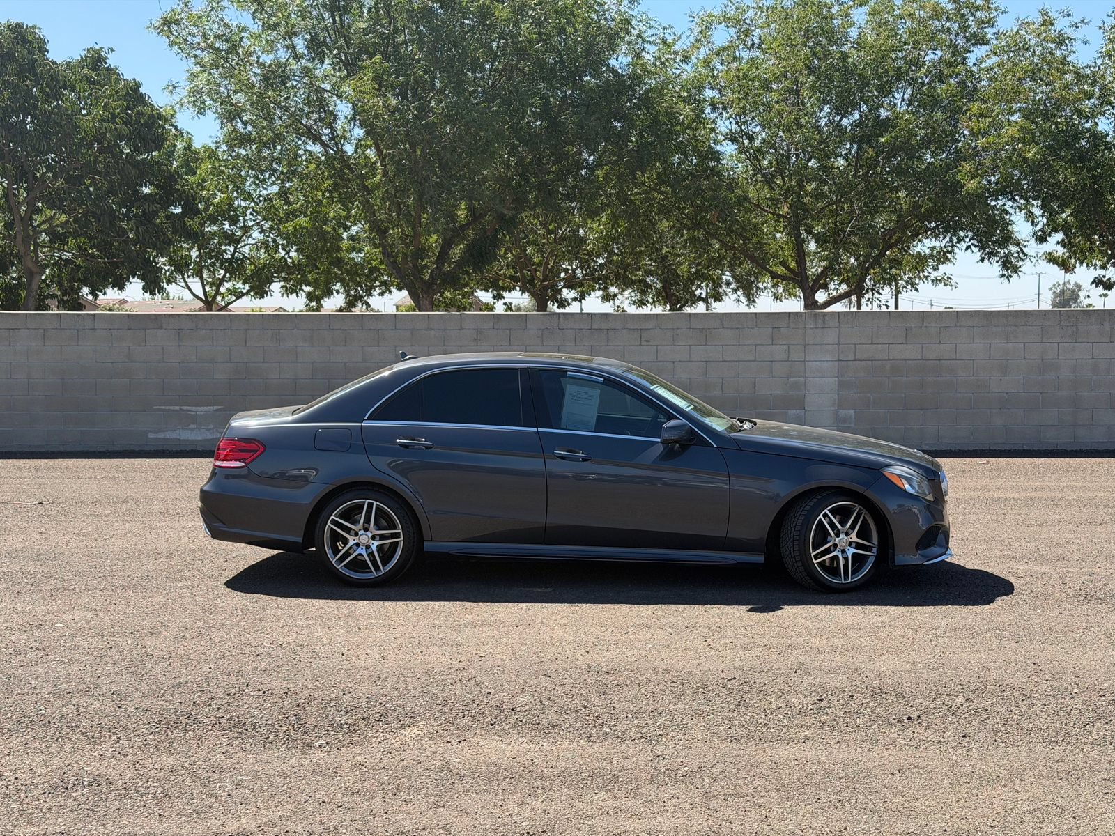 Used 2016 Mercedes-Benz E 350 Sedan image 2
