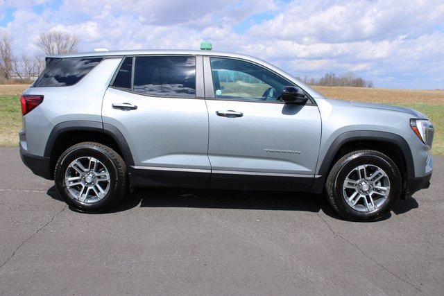New 2025 GMC Terrain Elevation image 8