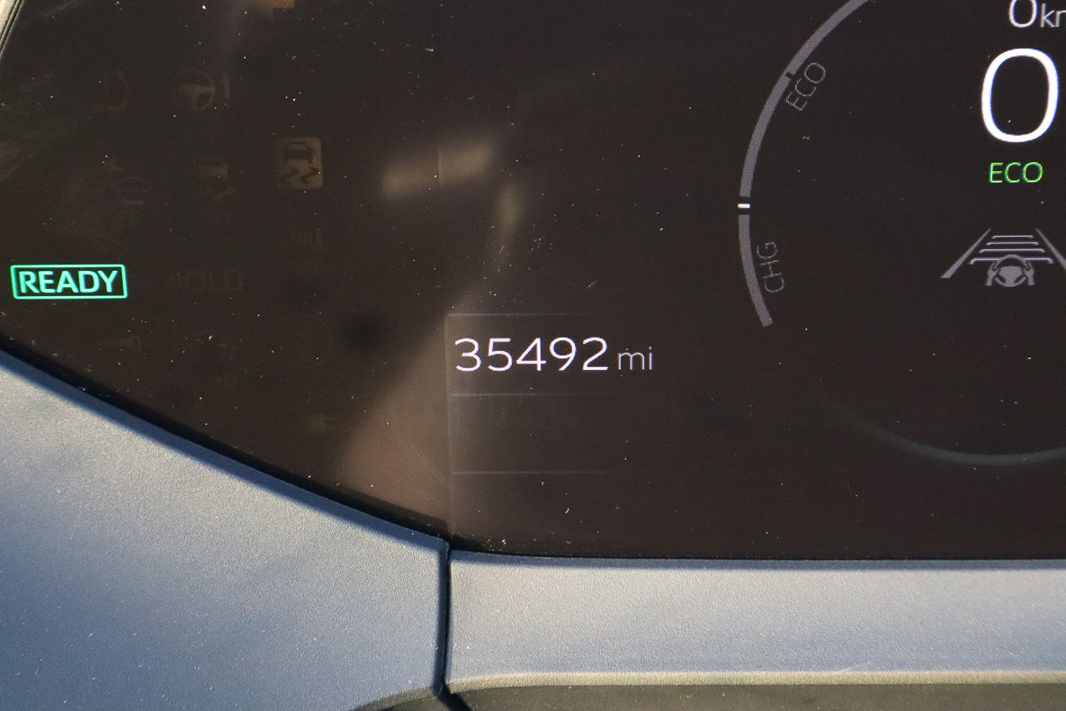 Used 2024 Toyota Prius LE image 28