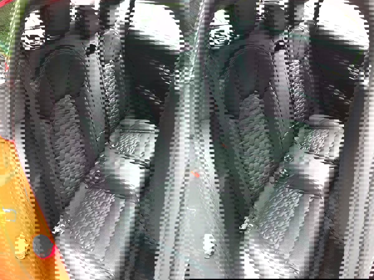 Used 2024 Audi e-tron GT Premium Plus w/ Performance Package image 18