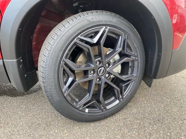 New 2026 Nissan Kicks SR w/ SR Premium Package AWD/4WD image 14