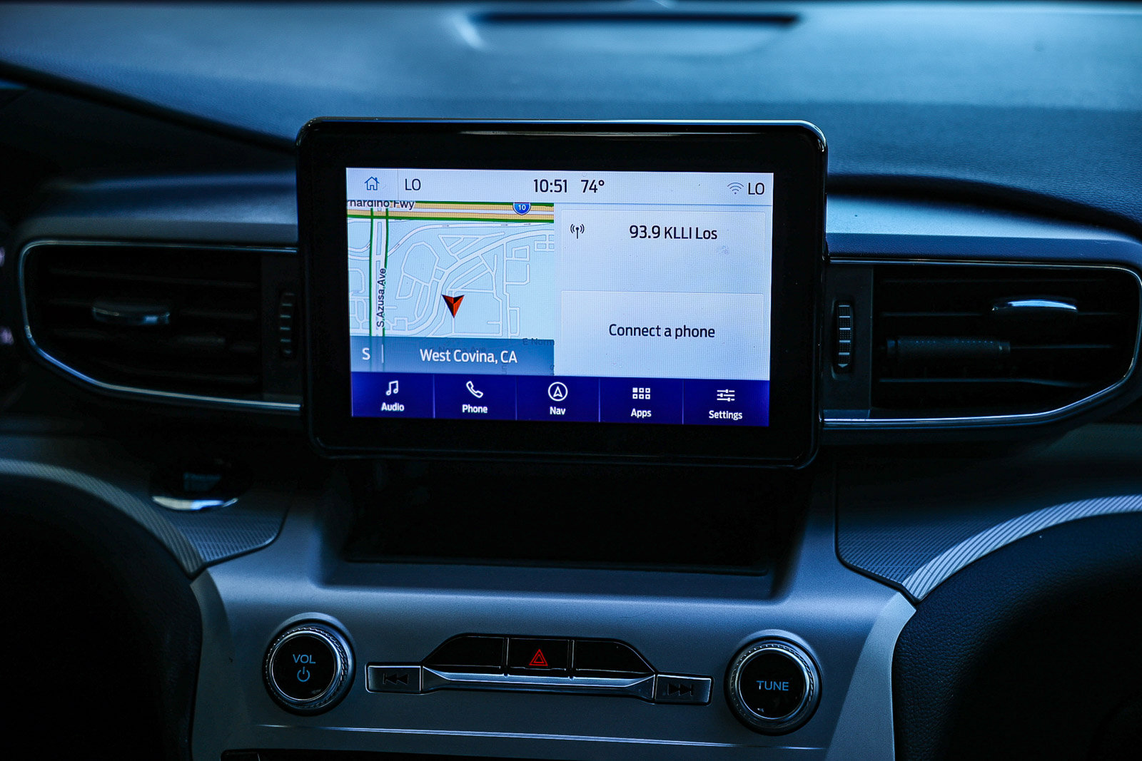 Used 2022 Ford Explorer XLT w/ Equipment Group 202A image 21